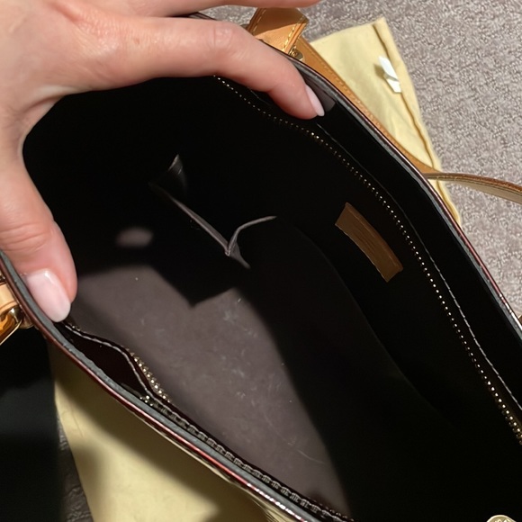 Authentic vintage Louis Vuitton Houston tote bag in dark red vernis - Picture 13 of 16